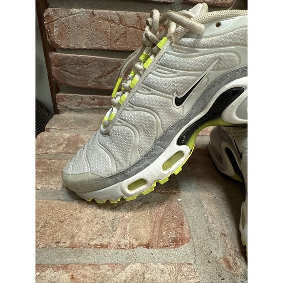 Nike Air Max Plus Reflective Logo Volt Green Size 6.5y Shoes DB0682-002 TN Youth - Picture 11 of 16